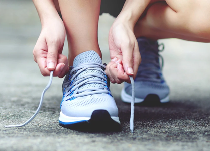 Zapatillas para la fascitis plantar: mejores opciones y guía de compra