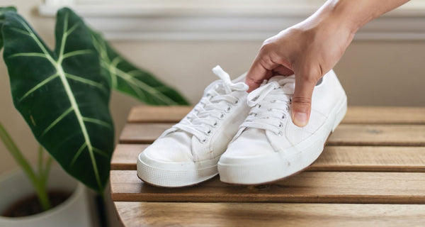Comment enlever les mauvaises odeurs de chaussures : 9 astuces simples et efficaces